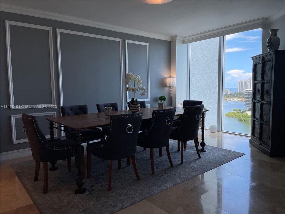 Recently Sold: $2,079,000 (3 beds, 4 baths, 3298 Square Feet)