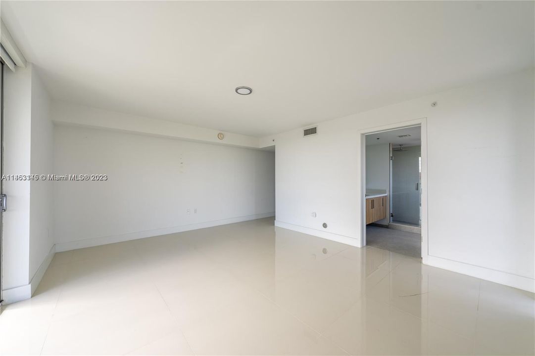 Vendido Recientemente: $830,000 (2 camas, 2 baños, 1463 Pies cuadrados)