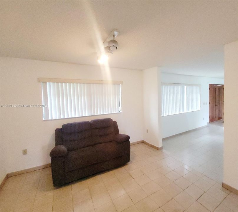 Недавно арендовано: $3,300 (3 спален, 2 ванн, 1619 Квадратных фут)