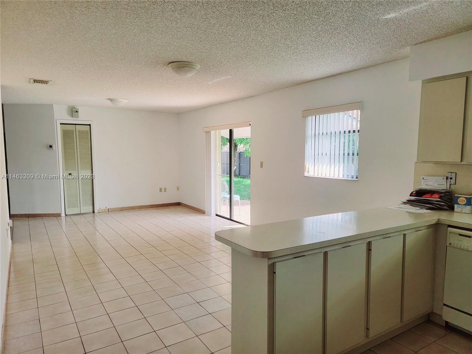 Недавно арендовано: $3,300 (3 спален, 2 ванн, 1619 Квадратных фут)