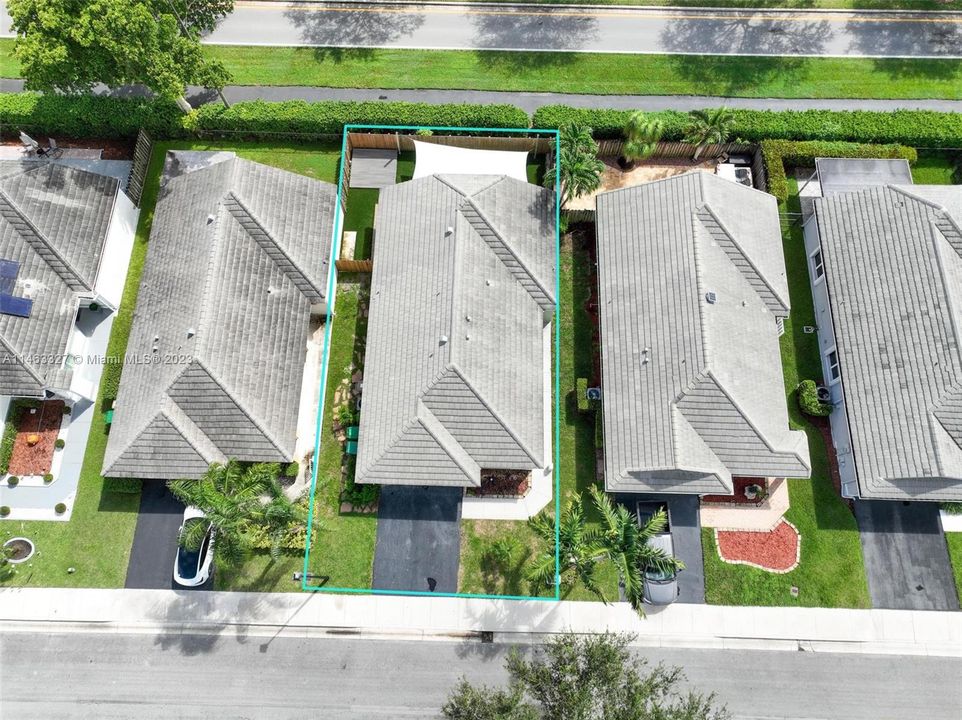 Recently Rented: $4,100 (3 beds, 2 baths, 1338 Square Feet)