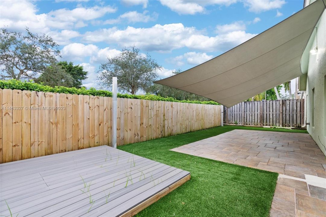 Recently Rented: $4,100 (3 beds, 2 baths, 1338 Square Feet)