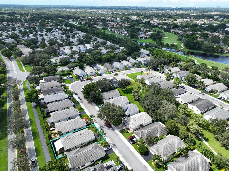 Recently Rented: $4,100 (3 beds, 2 baths, 1338 Square Feet)