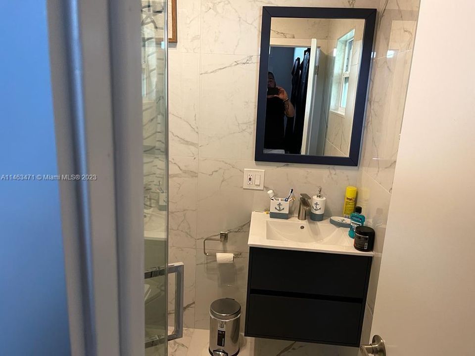 最近租的: $4,450 (2 贝兹, 2 浴室, 960 平方英尺)