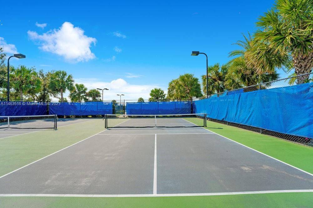 最近租的: $2,690 (3 贝兹, 2 浴室, 1933 平方英尺)