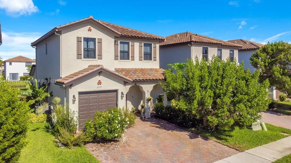 最近租的: $2,690 (3 贝兹, 2 浴室, 1933 平方英尺)