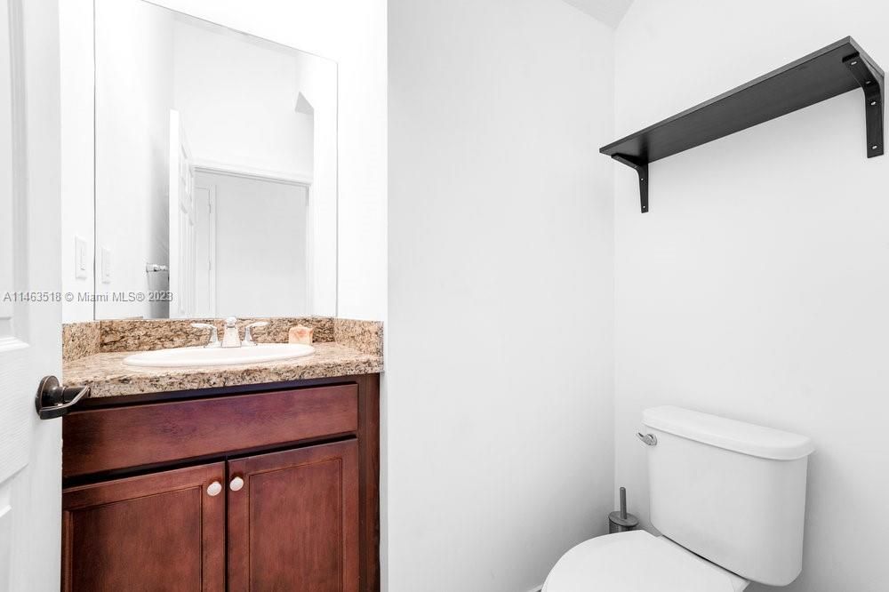 最近租的: $2,690 (3 贝兹, 2 浴室, 1933 平方英尺)