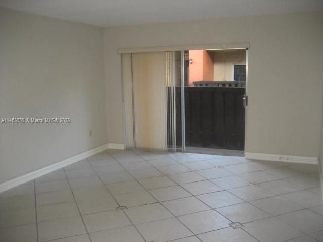 Recientemente alquilado: $1,950 (1 camas, 1 baños, 709 Pies cuadrados)