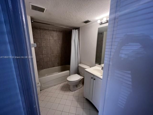 Недавно арендовано: $2,000 (2 спален, 2 ванн, 822 Квадратных фут)