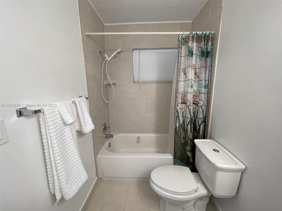 Recently Sold: $159,900 (1 beds, 1 baths, 740 Square Feet)