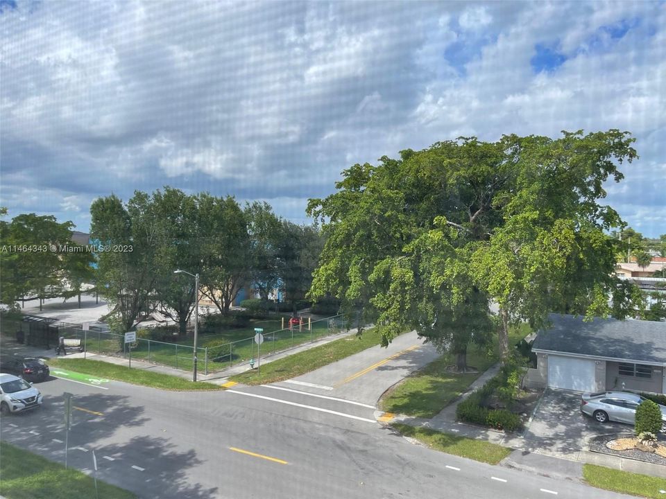 Recently Sold: $159,900 (1 beds, 1 baths, 740 Square Feet)