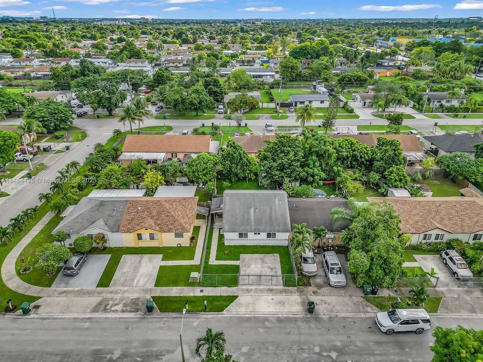 Recently Rented: $2,700 (3 beds, 2 baths, 0 Square Feet)