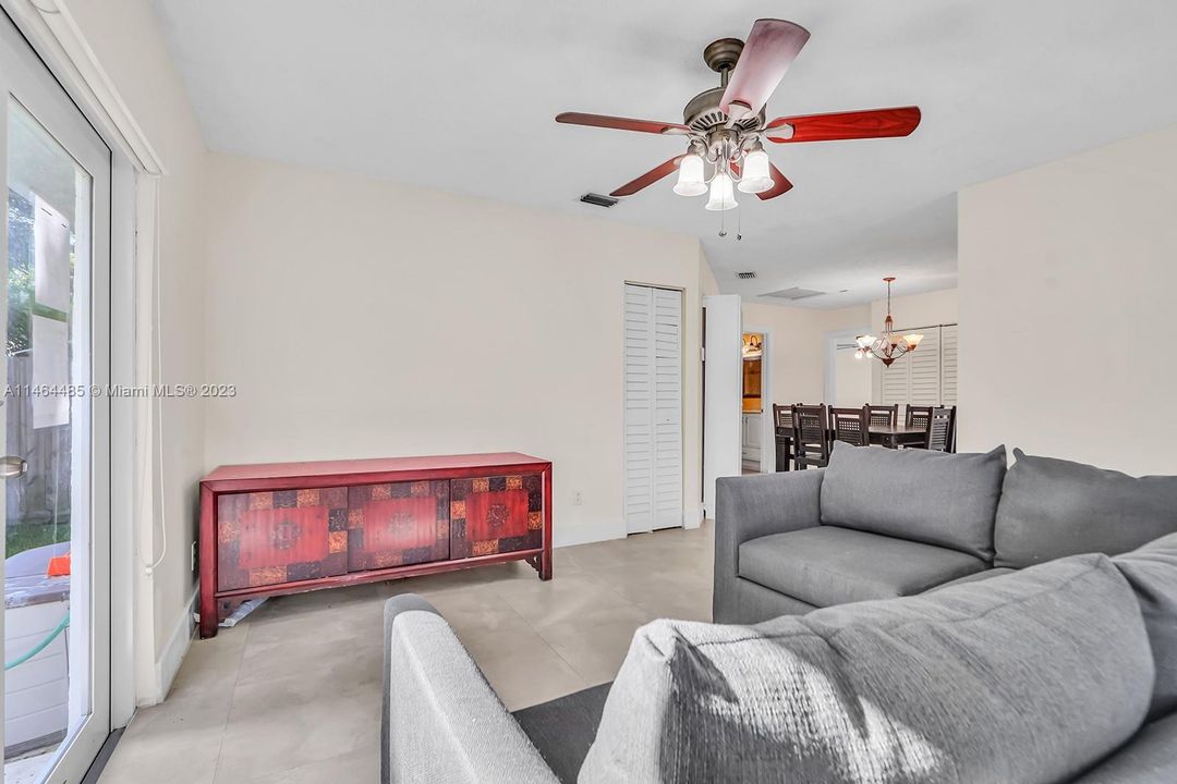 Recently Rented: $2,700 (3 beds, 2 baths, 0 Square Feet)