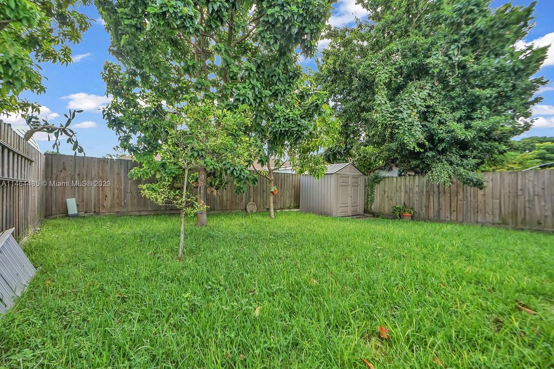 Recently Rented: $2,700 (3 beds, 2 baths, 0 Square Feet)