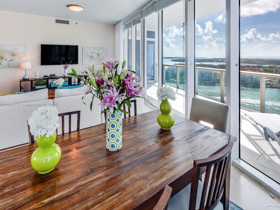 Recently Rented: $19,500 (2 beds, 2 baths, 1591 Square Feet)