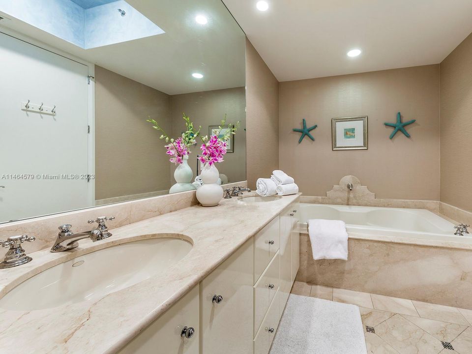 Recently Rented: $19,500 (2 beds, 2 baths, 1591 Square Feet)