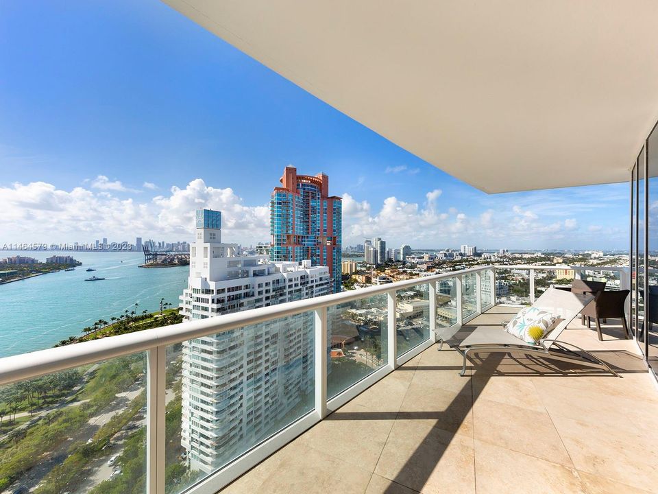 Recently Rented: $19,500 (2 beds, 2 baths, 1591 Square Feet)