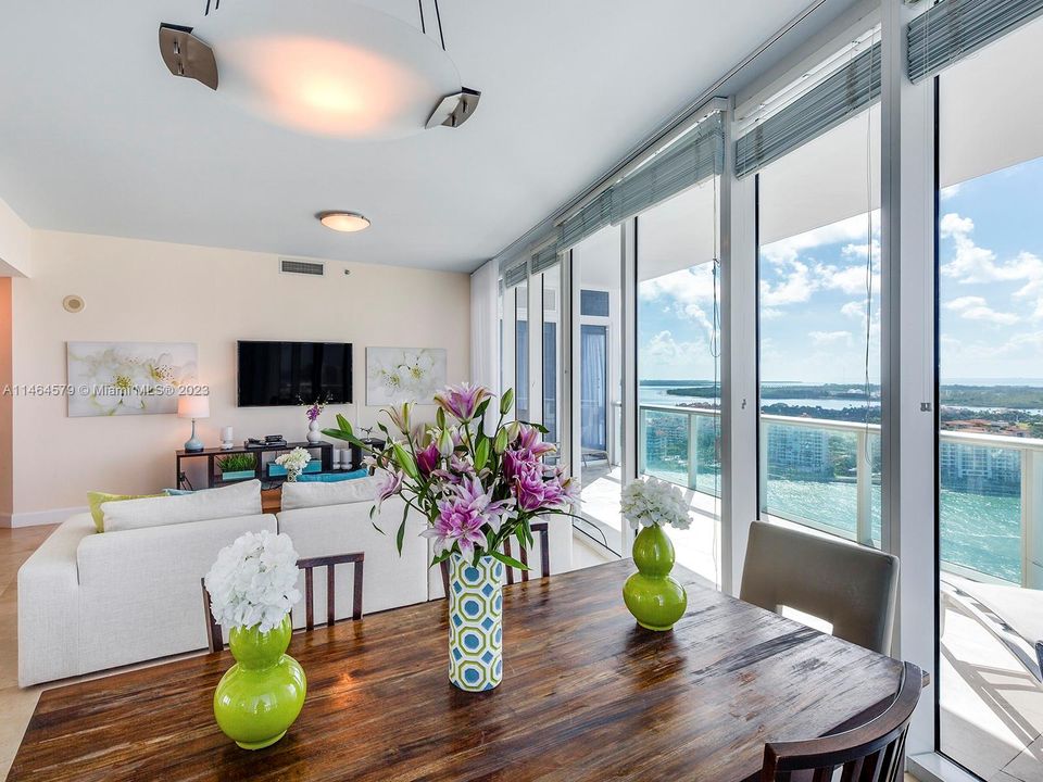 Recently Rented: $19,500 (2 beds, 2 baths, 1591 Square Feet)