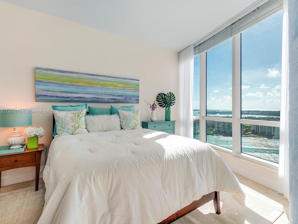 Recently Rented: $19,500 (2 beds, 2 baths, 1591 Square Feet)