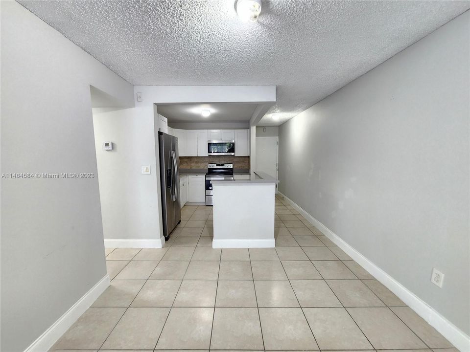 Recientemente alquilado: $2,000 (2 camas, 2 baños, 1290 Pies cuadrados)