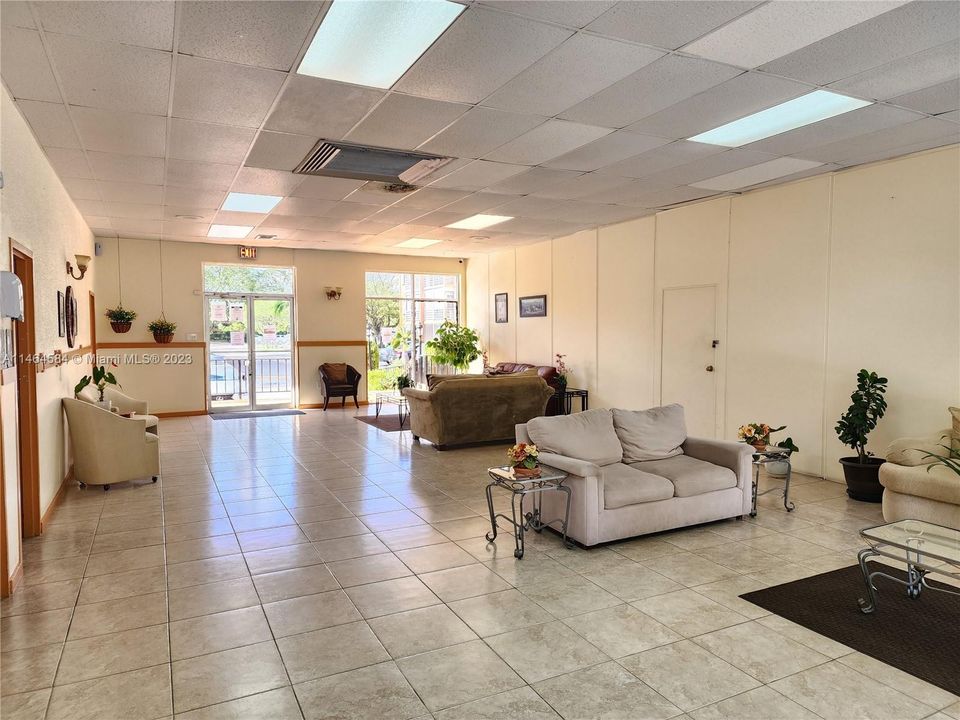 Recientemente alquilado: $2,000 (2 camas, 2 baños, 1290 Pies cuadrados)