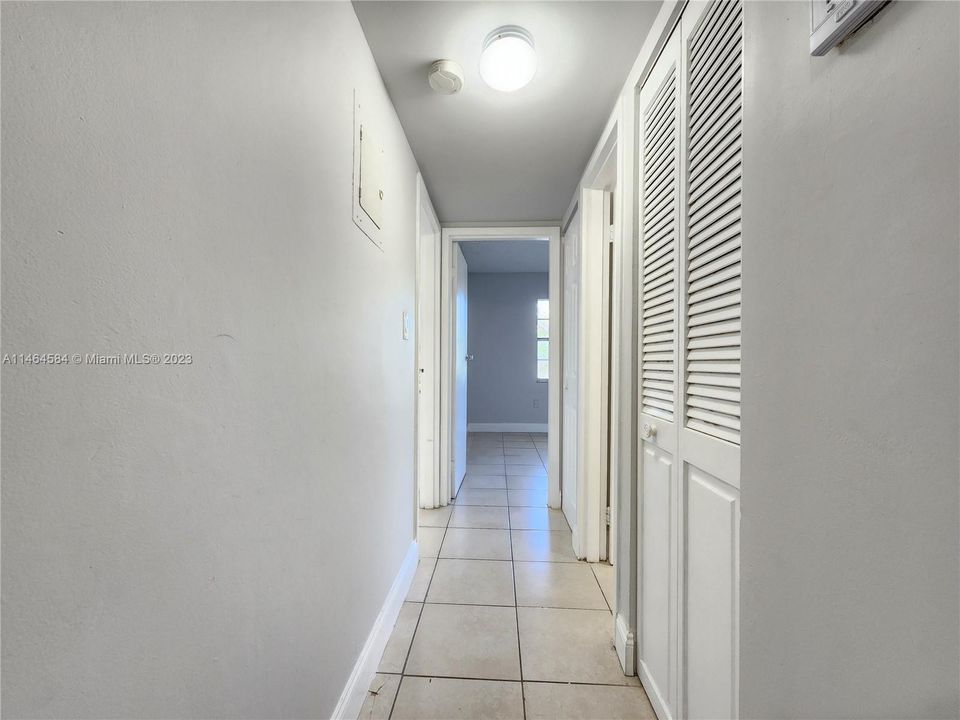 Recientemente alquilado: $2,000 (2 camas, 2 baños, 1290 Pies cuadrados)