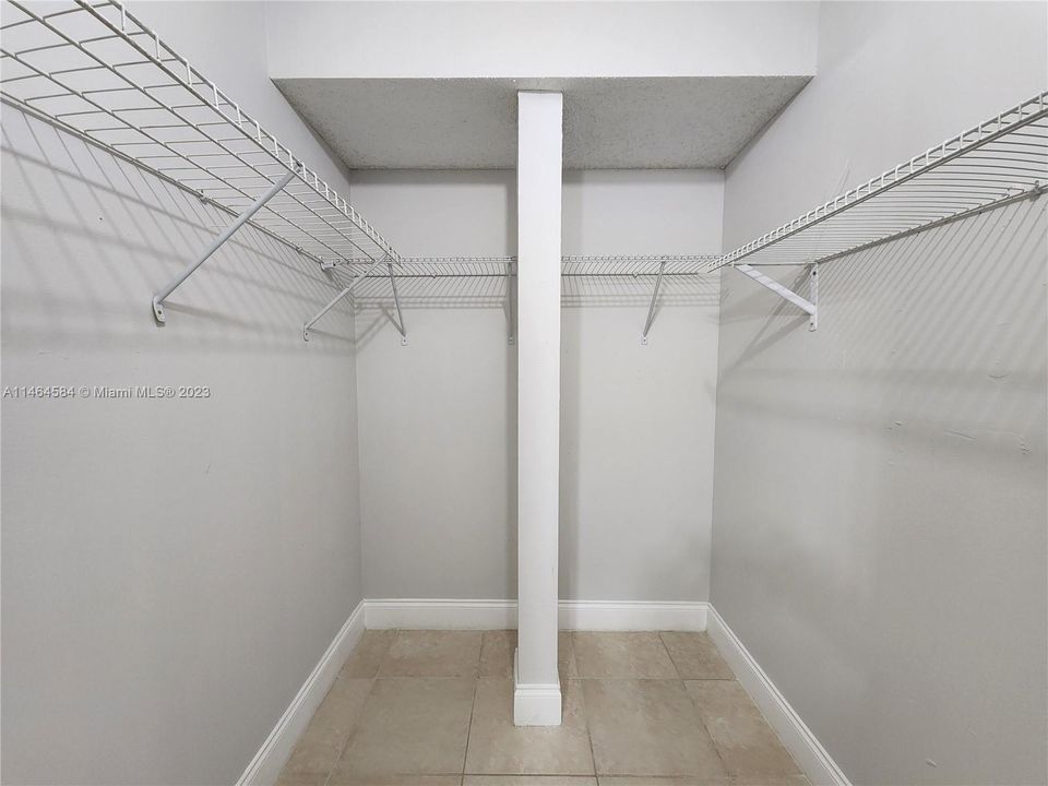 Recientemente alquilado: $2,000 (2 camas, 2 baños, 1290 Pies cuadrados)