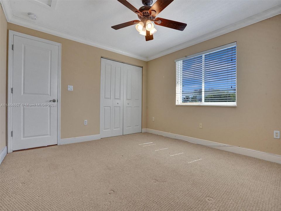 Recently Sold: $2,000,000 (3 beds, 2 baths, 2108 Square Feet)