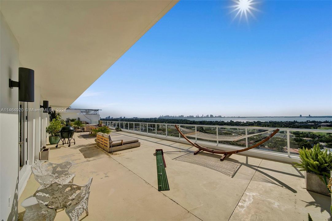 For Sale: $5,000,000 (4 beds, 4 baths, 4200 Square Feet)