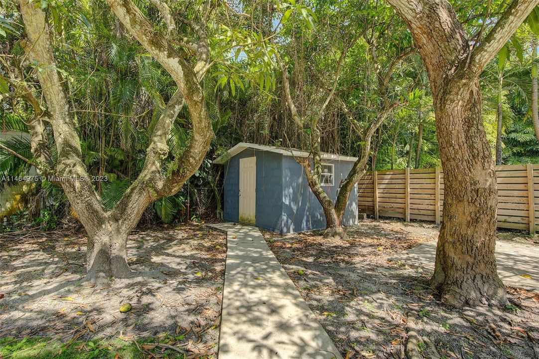 Storage shed