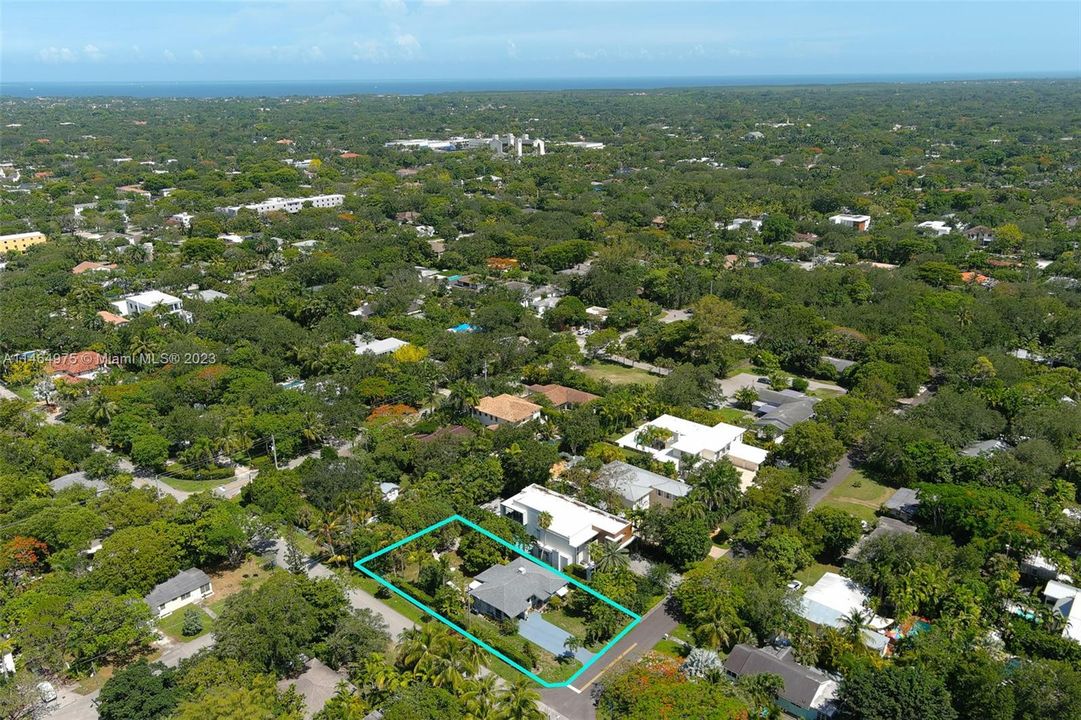 Unbeatable location with very close proximity to downtown South Miami. On the east side of US-1