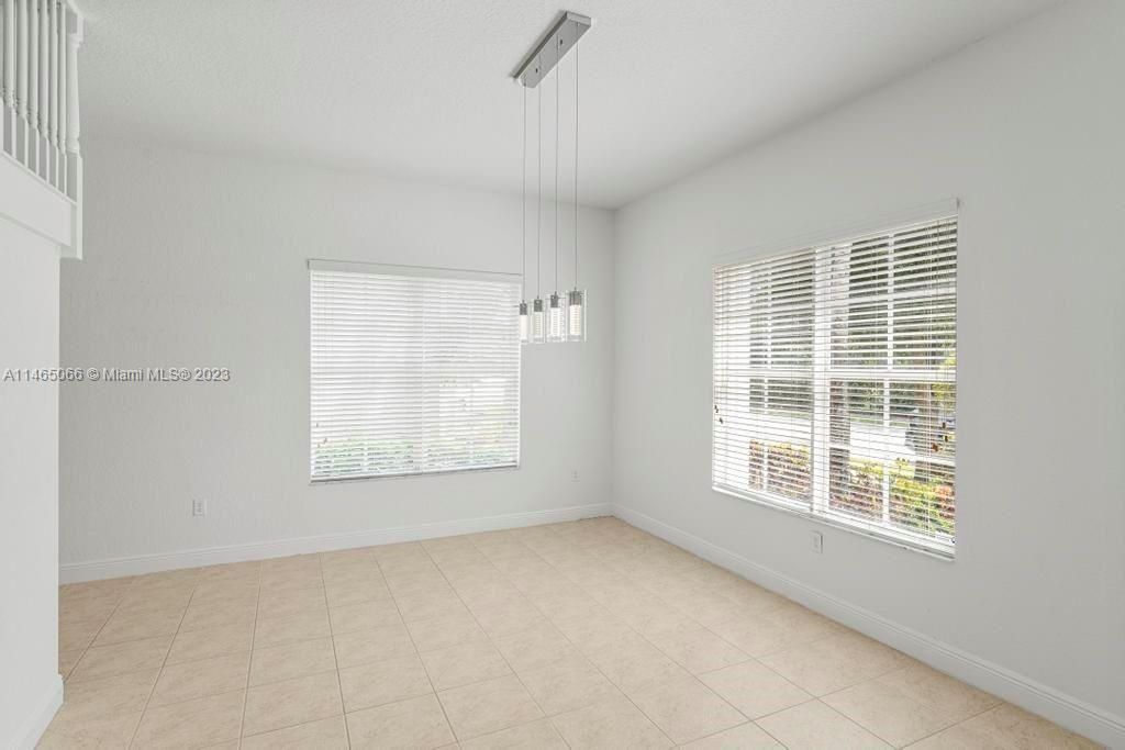 Recently Sold: $1,129,900 (7 beds, 5 baths, 4271 Square Feet)