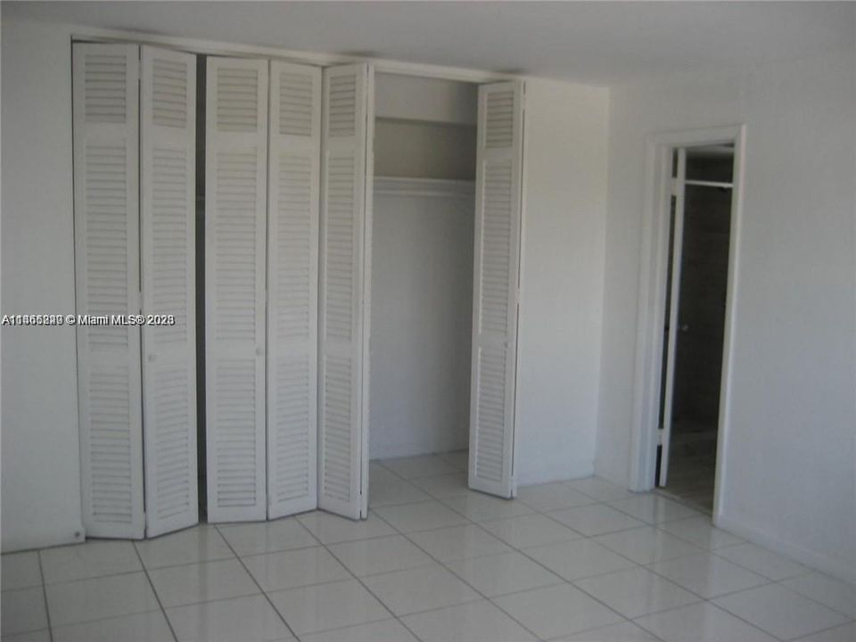 Recently Rented: $1,850 (1 beds, 1 baths, 1082 Square Feet)