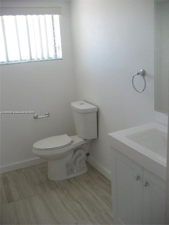 Recently Rented: $1,850 (1 beds, 1 baths, 1082 Square Feet)