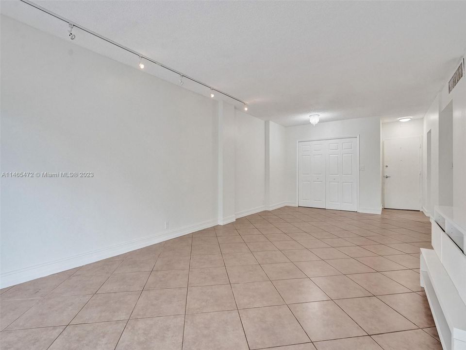 Recientemente alquilado: $2,500 (2 camas, 2 baños, 1178 Pies cuadrados)