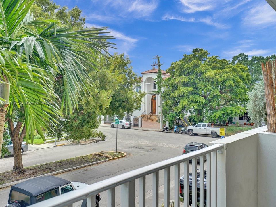 Recientemente alquilado: $2,500 (2 camas, 2 baños, 1178 Pies cuadrados)