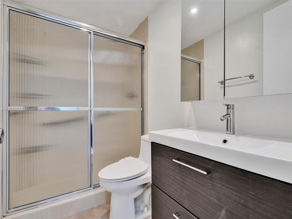 Recientemente alquilado: $2,500 (2 camas, 2 baños, 1178 Pies cuadrados)