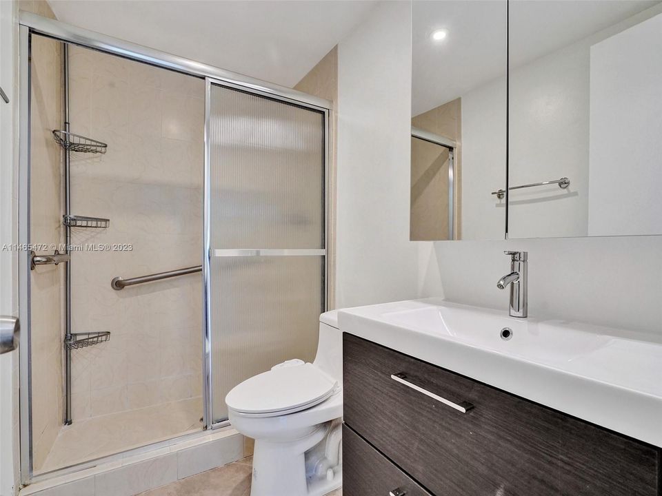 Recientemente alquilado: $2,500 (2 camas, 2 baños, 1178 Pies cuadrados)