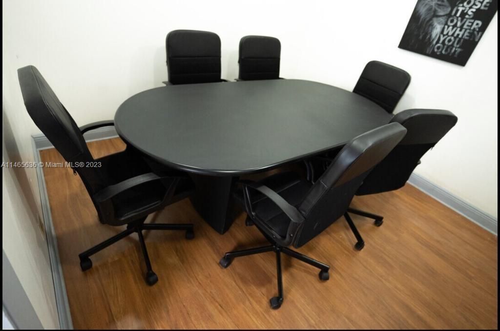 最近售出: $3,999,000 (0 贝兹, 0 浴室, 0 平方英尺)