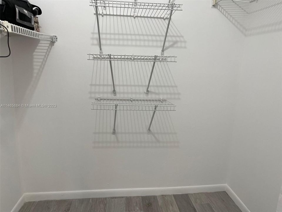 Recently Sold: $210,000 (2 beds, 2 baths, 985 Square Feet)