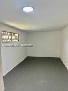 Recently Rented: $3,300 (3 beds, 2 baths, 1796 Square Feet)