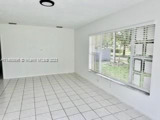 Recently Rented: $3,300 (3 beds, 2 baths, 1796 Square Feet)