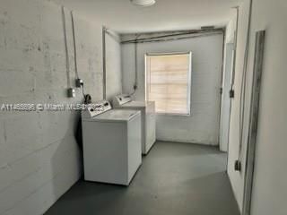 Recently Rented: $3,300 (3 beds, 2 baths, 1796 Square Feet)