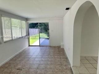 Recently Rented: $3,300 (3 beds, 2 baths, 1796 Square Feet)