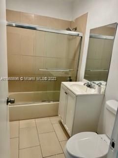 Recently Rented: $3,300 (3 beds, 2 baths, 1796 Square Feet)