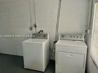 Recently Rented: $3,300 (3 beds, 2 baths, 1796 Square Feet)