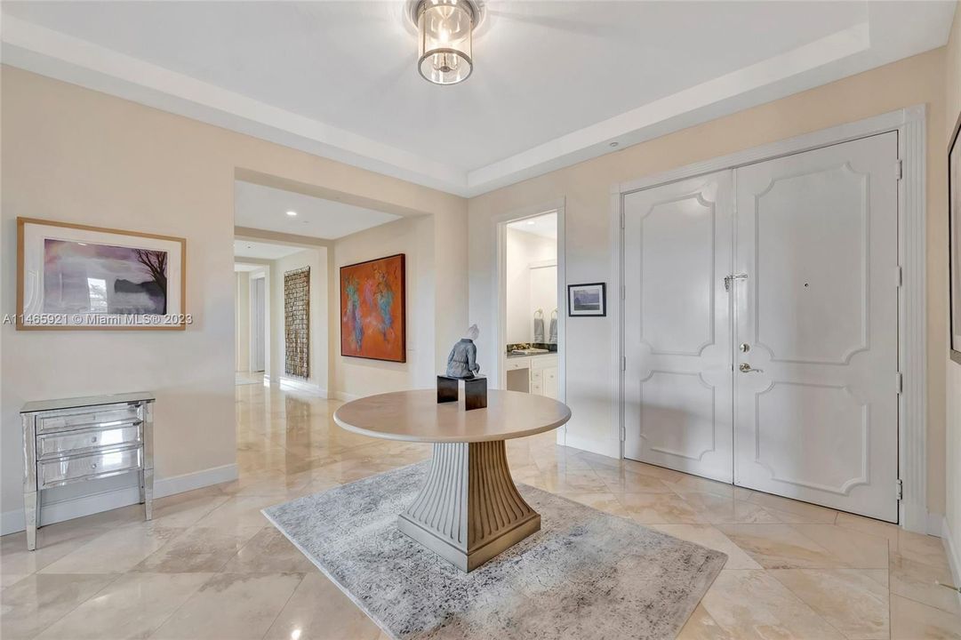 Recently Sold: $2,495,000 (3 beds, 3 baths, 3770 Square Feet)