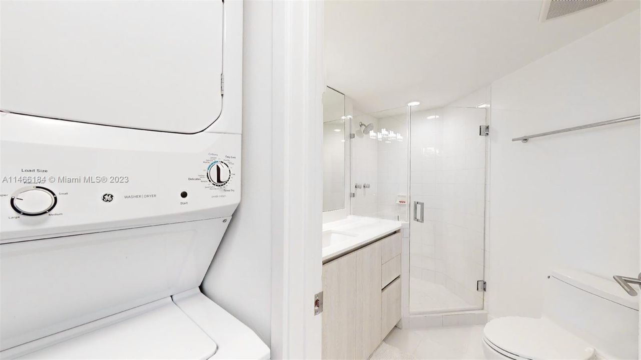 Vendido Recientemente: $1,030,000 (2 camas, 2 baños, 1250 Pies cuadrados)