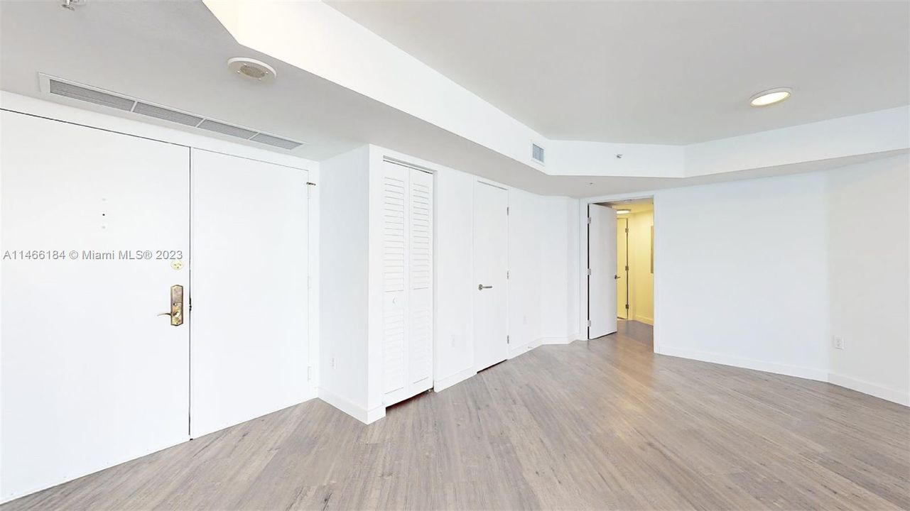 Vendido Recientemente: $1,030,000 (2 camas, 2 baños, 1250 Pies cuadrados)