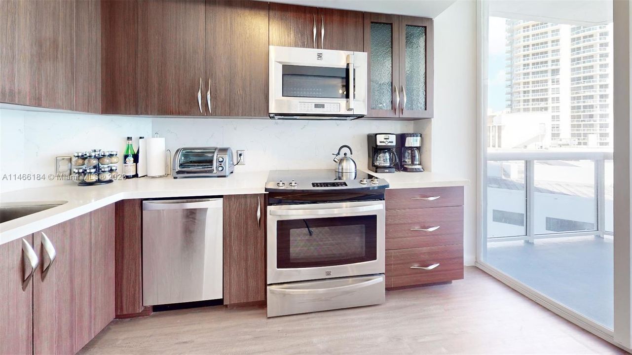 Vendido Recientemente: $1,030,000 (2 camas, 2 baños, 1250 Pies cuadrados)